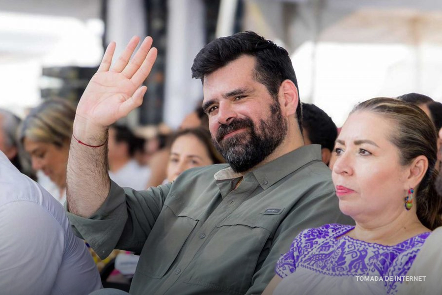May afianza su control en Centro con Casasús